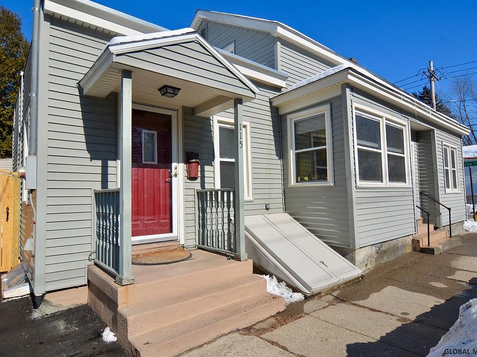 1st image of 115 W Circular St