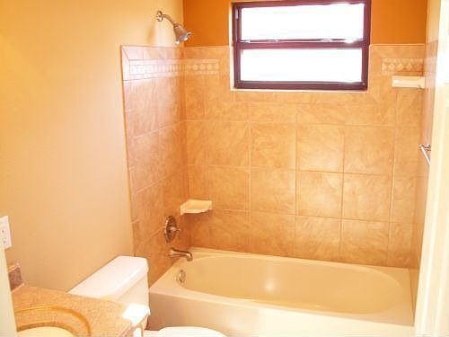 Main Bath Tub
