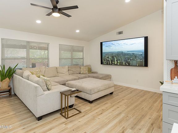 4th image of 831 E SPANISH MOSS Lane