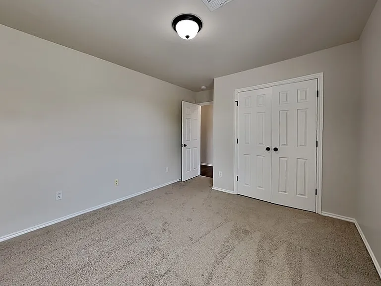 2165 Robin Ridge Ln — Photo 10
