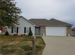 1308 SW 7th St, Oak Grove, MO 64075