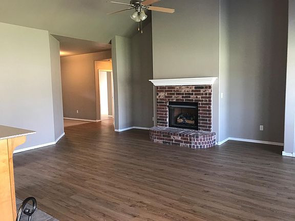 3rd image of 4961 S 203 East Ave