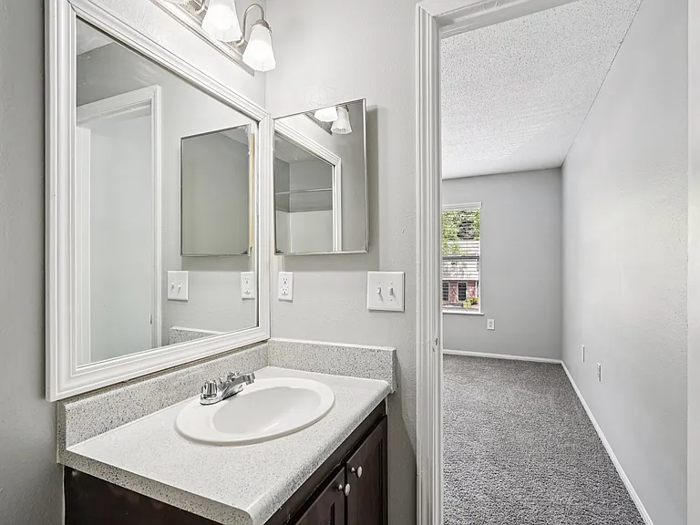 Pointe South Townhomes — Photo 37