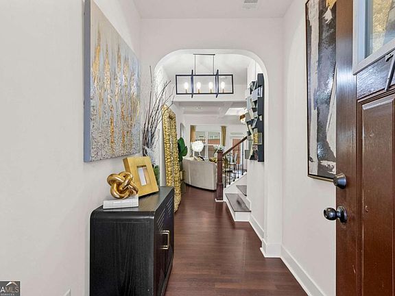 3rd image of 7653 Castle Ave