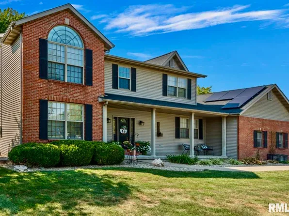 16 Drake Rd, Jacksonville, IL 62650