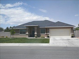 1st image of 1103 E La Paloma Ln