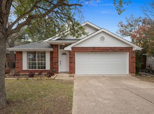 8112 Nairn Dr, Austin, TX 78749