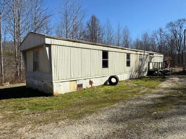 173 Freeman Cemetery Rd, Barbourville, KY 40906