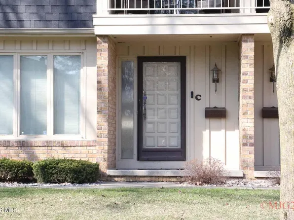 5212 Regency Dr APT C, Toledo, OH 43615