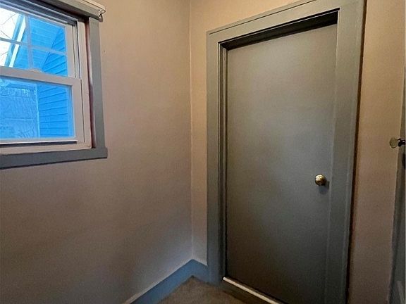 5th image of 171 Marshall Ave