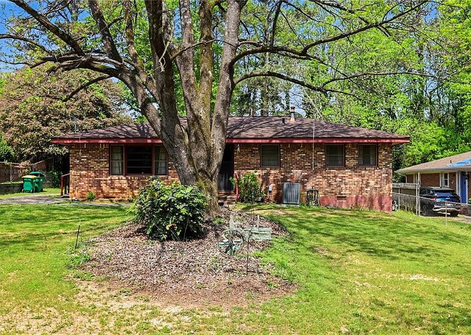 1st image of 7019 Lakeview Ln