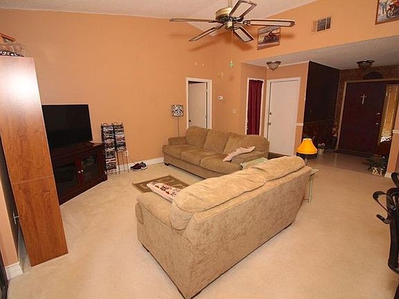 3rd image of 357 Copperstone Cir