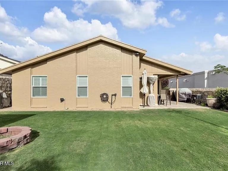 7067 Crown Ridge Dr — Photo 21