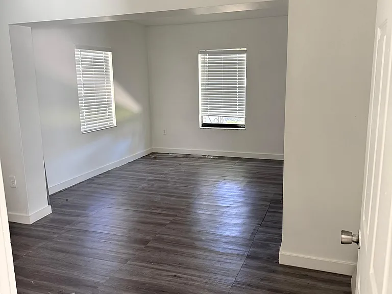 20501 SW 118th Ave — Photo 4