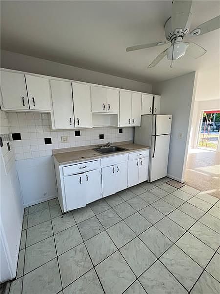1st image of 816 NW 4th Ave