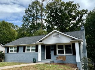 6737 Starcrest Dr, Charlotte, NC 28210