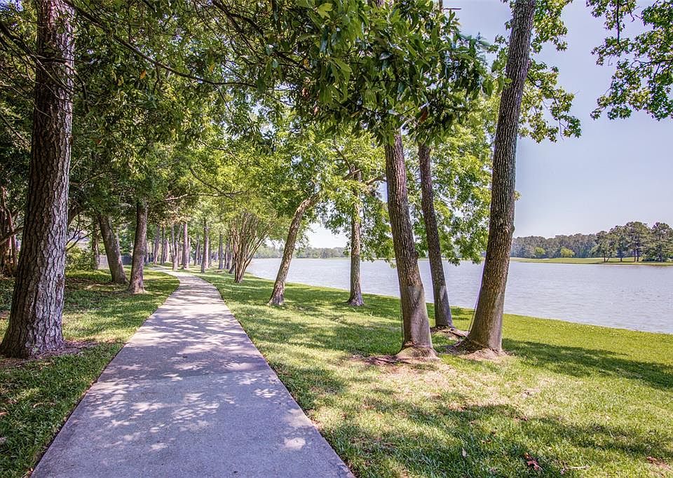1st image of 34 Shorelake Dr