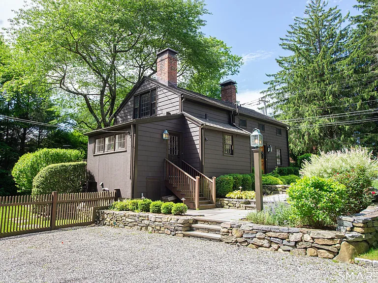 3 Millstone Rd — Photo 2