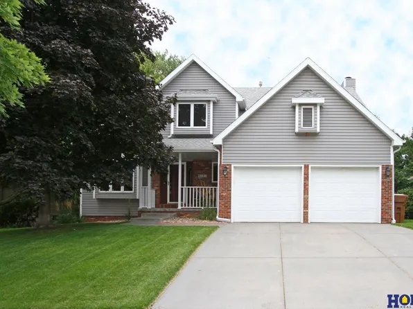 5131 Valley Forge Rd, Lincoln, NE 68521