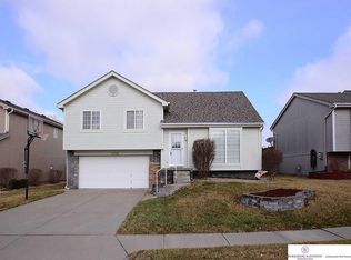 17708 Jacobs St, Omaha, NE 68135
