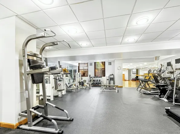 120 East End Avenue image 15 of 15