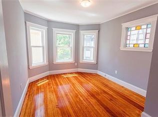 29 Kelly Rd #1, Cambridge, MA 02139