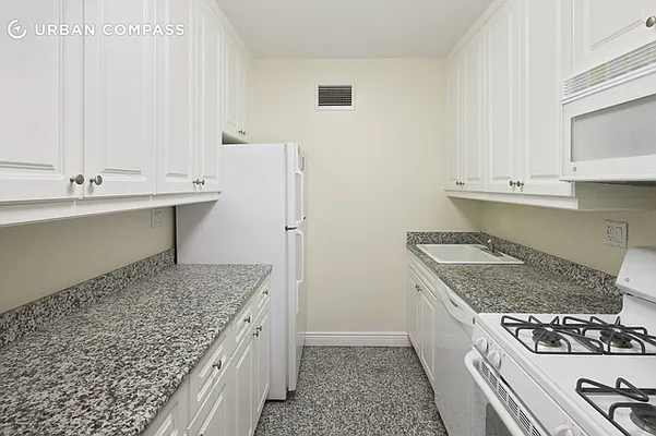Rented by Compass | media 3