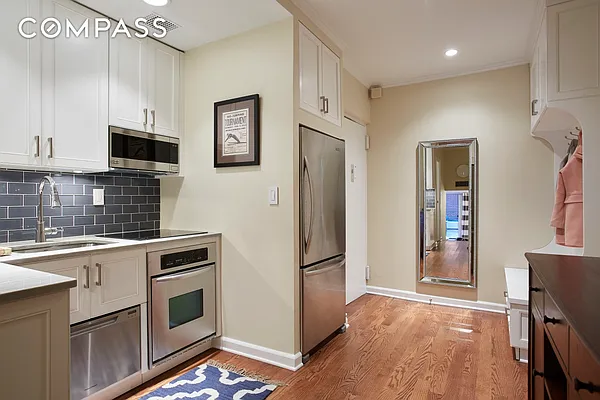 Sold by Compass | media 3