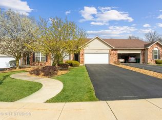 16945 Mendota Dr, Lockport, IL 60441