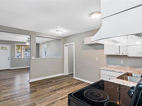5th image of 2216 E 20th Ave
