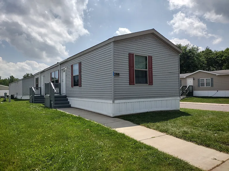 108 Ashford Dr — Photo 8