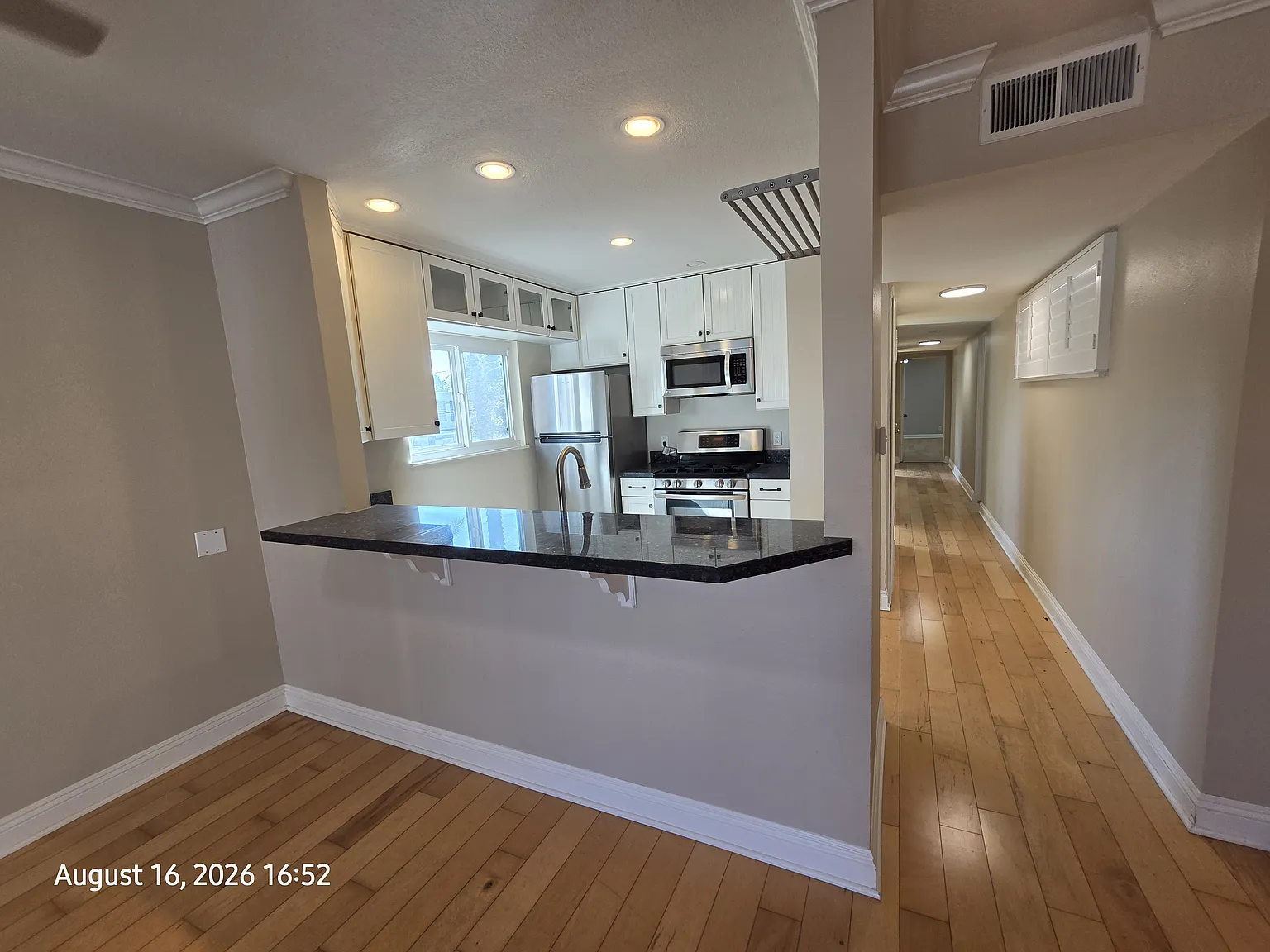 319 14th St — Photo 2