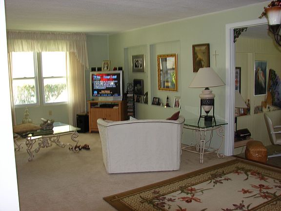 LR