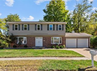 12778 Strathearn Dr, Saint Louis, MO 63146