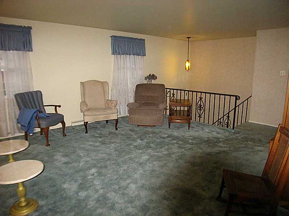 4th image of 3621 Ashland Dr
