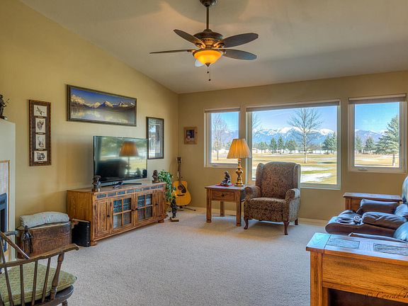 3rd image of 107 Trevino Dr