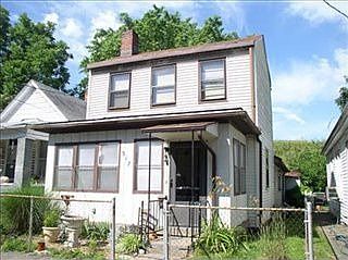 4th image of 317 Washington Pl