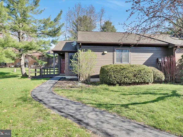 1901 Village Rd, Orwigsburg, PA 17961