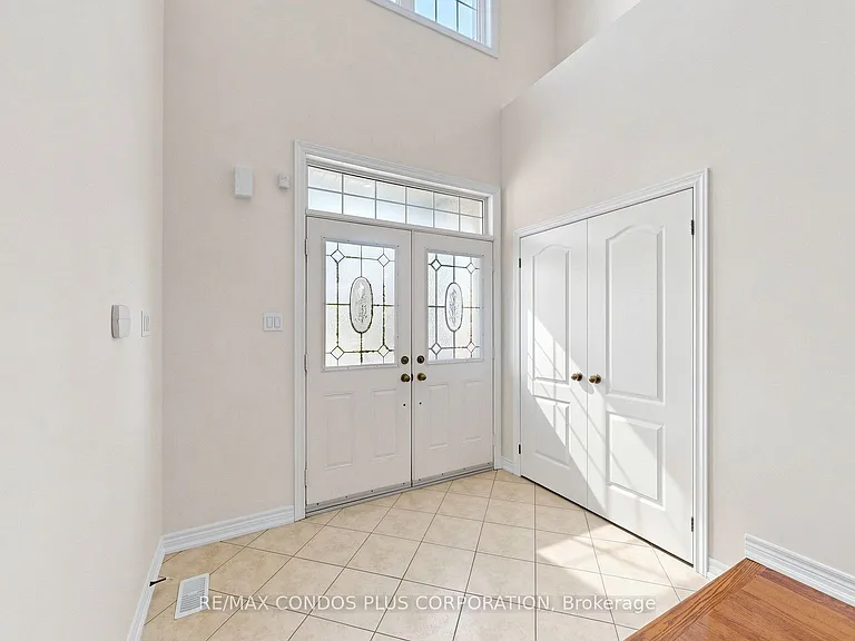 139 Queen Filomena Ave — Photo 22