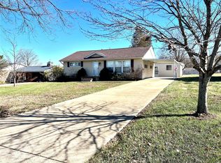 900 N Grant St, Desloge, MO
