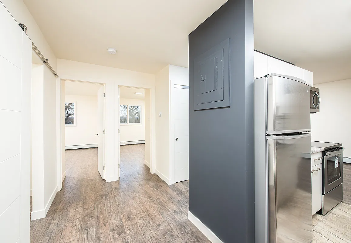 Winston Manor Apartments — Photo 3