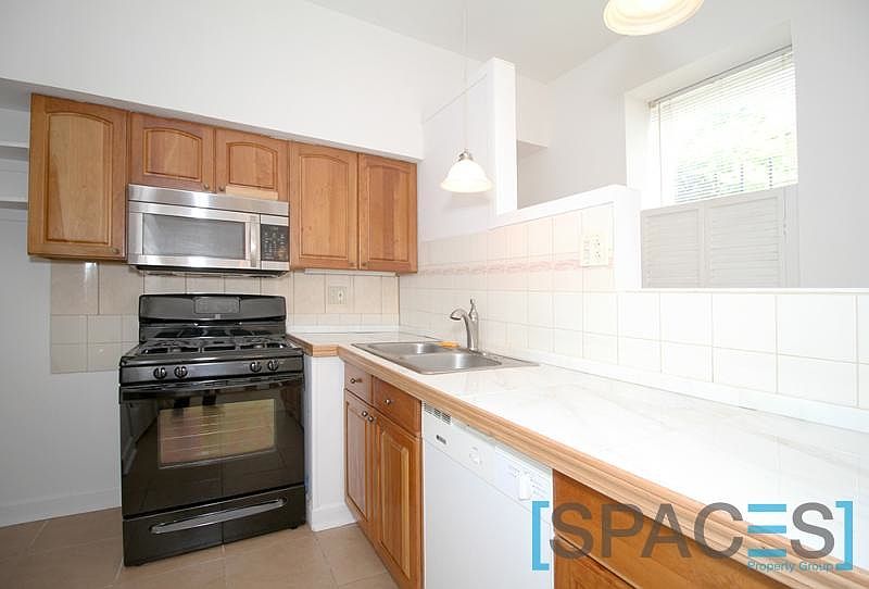1st image of 1368 W Evergreen Ave APT 1