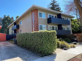 Douglas Avenue Apartments