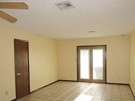 2nd image of 1101 NW 52nd Cir