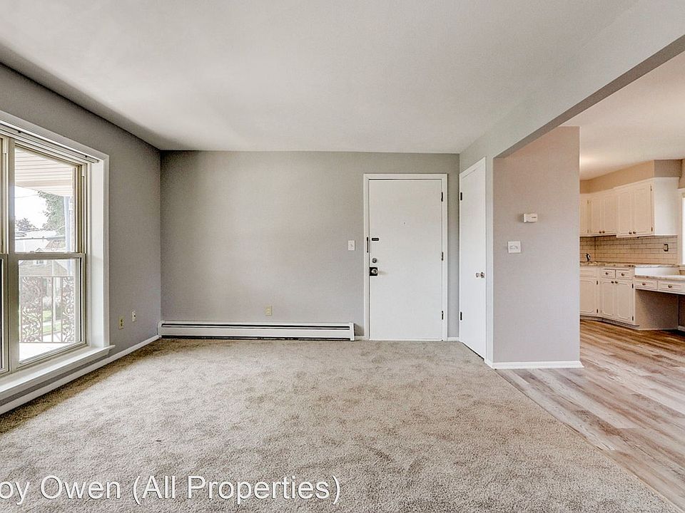 1st image of 3512 W Lakefield Dr #1
