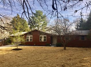 2100 NE Belcaro Dr, Knoxville, TN 37918