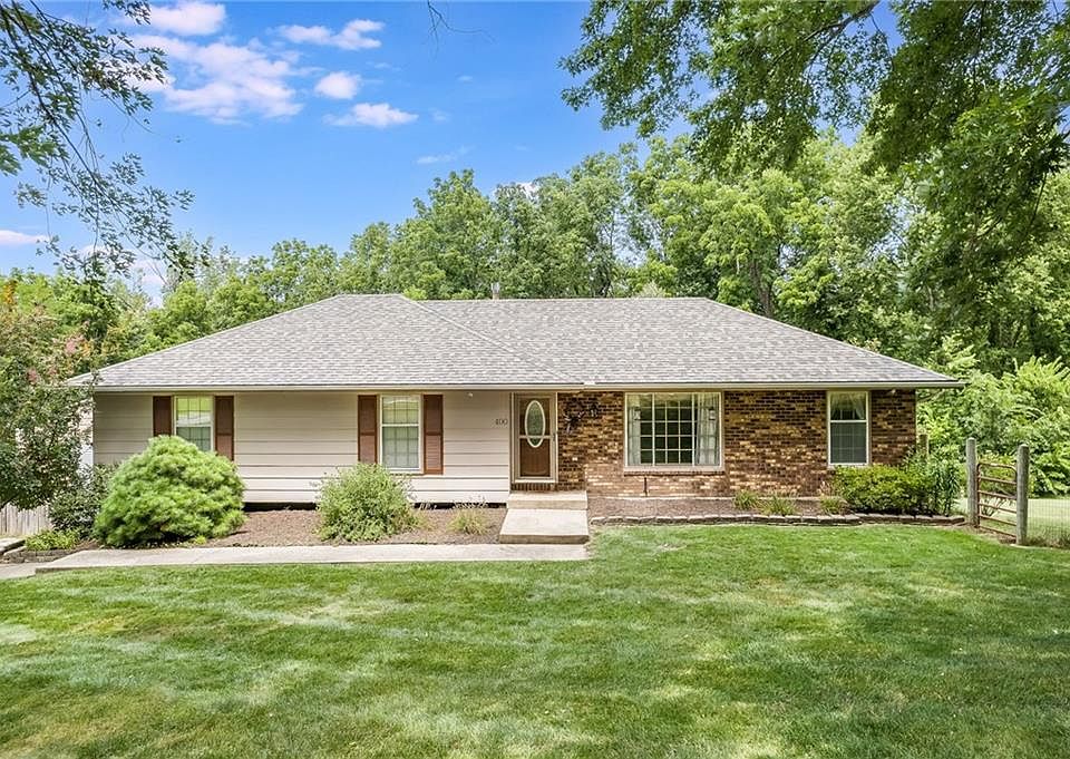 1st image of 400 Overland Dr