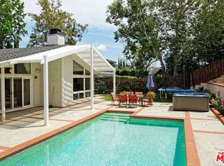 4133 Magna Carta Rd, Calabasas, CA 91302