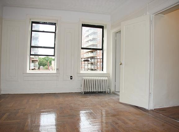 2nd image of 10 Midwood St APT 5K