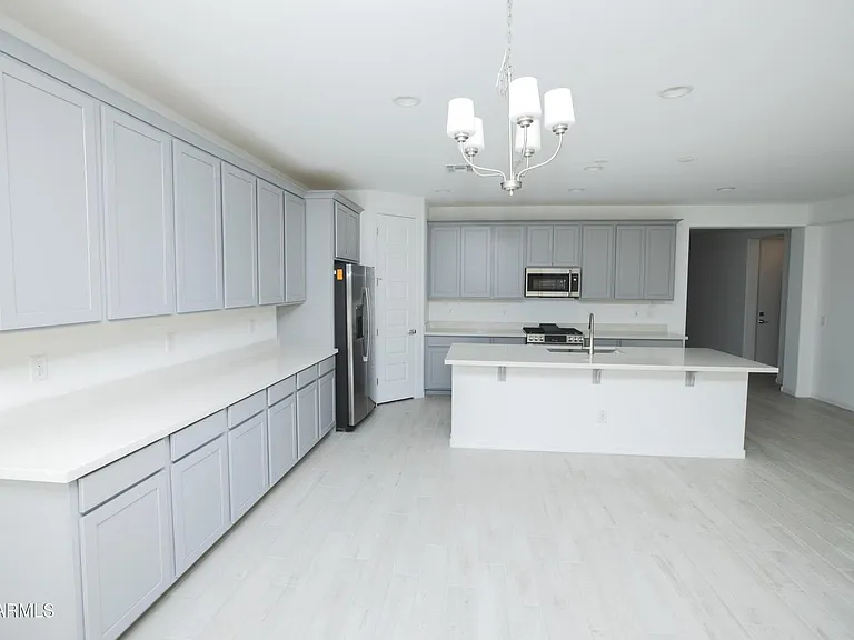 3512 N 103rd Dr — Photo 18